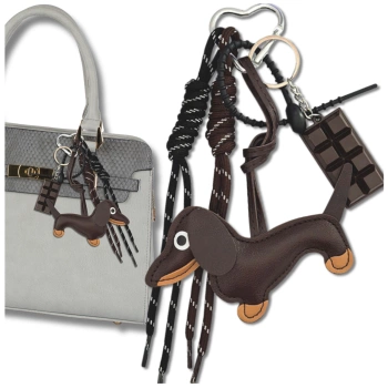 Schlüsselanhänger für eine Schlüsseltasche, Schlüsselring, Anhänger, Schokoriegel, Dackel, braun