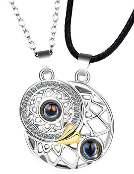 Coliere Magnetice Pentru cupluri 2in1 Luna si soare